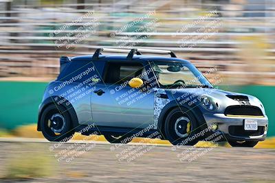 media/Oct-18-2025-Extreme Speed (Sat) [[d6d7e1fef1]]/Group 5/Session 3 (Turn 1)/